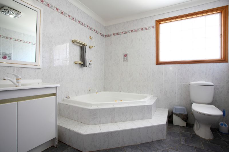 Cost of Bathtub Installation in Laramie, WY